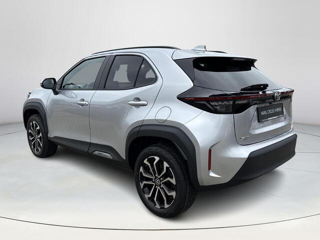 Toyota YARIS Cross 1.5 Hybrid 115 Dynamic Ultimate **STOEL EN STUURWIELVERWARMING/ KEYLESS/ PARKEERSENSOREN VOOR EN ACHTER/ 36 MAANDEN GARANTIE**