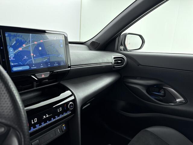 Toyota YARIS Cross 1.5 Hybrid GR Sport Limited | Parkeersensoren V+A | Navigatie |