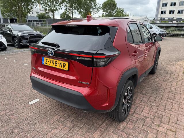 Toyota YARIS Cross 1.5 Hybrid Dynamic Navigatie, adaptieve cruise control, keyless entry- & start, achteruitrij camera, automaat!