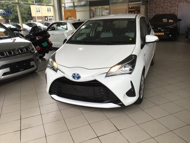 Toyota YARIS 1.5 Hyb. Dynamic