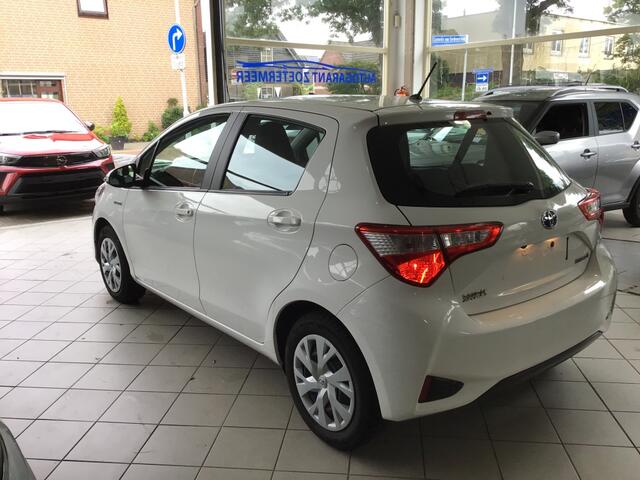 Toyota YARIS 1.5 Hyb. Dynamic