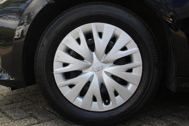 Toyota YARIS 1.5 Hybrid 115 Comfort Apple carplay/ android auto l Cruise control l Climate control l Achteruitrijcameral Climate control l Achteruitrijcamera