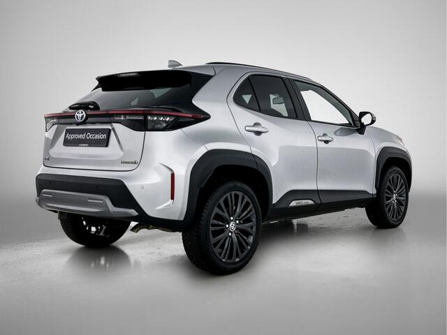 Toyota YARIS Cross 1.5 Hybrid Adventure | Stoelverwarming | PDC voor en achter | Blindspot | Navigatie |