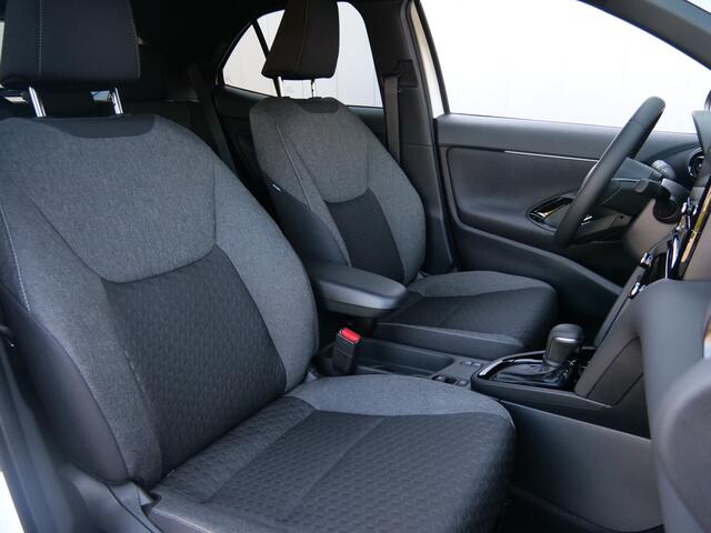 Toyota YARIS Cross 1.5 Hybrid 130 Pk Teamplayer Automaat Apple Carplay / DAB / Camera / Stoelverwarming