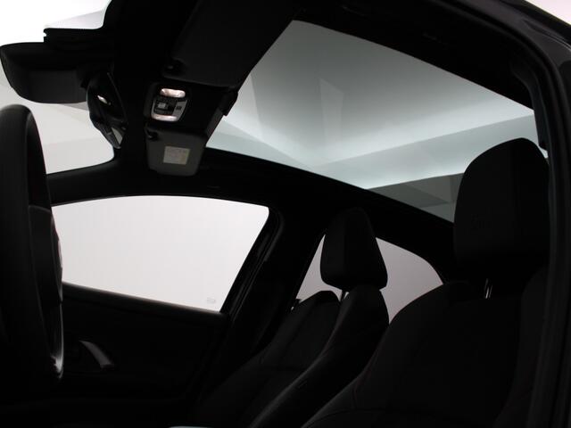 Toyota YARIS 1.5 Hybrid 130 GR Sport | NIEUW & DIRECT LEVERBAAR | incl. alle acties | Panoramadak | Winter Pakket |