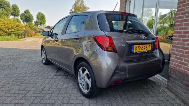 Toyota YARIS 1.5 Hybrid Trend, Navigatie, LM velgen, NL auto!