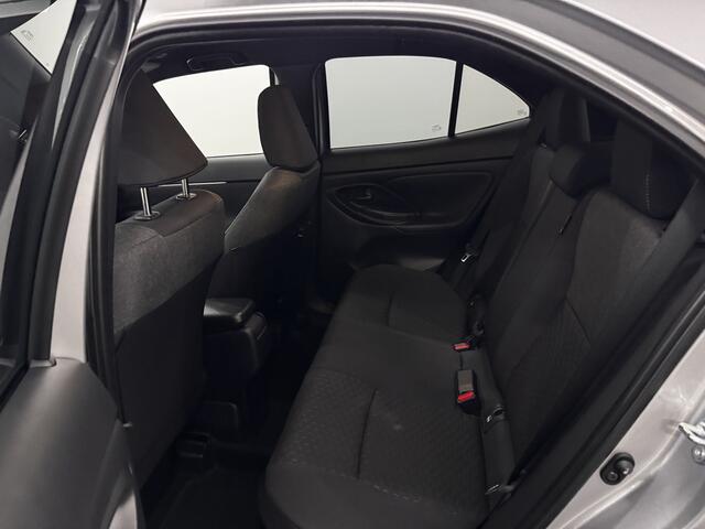 Toyota YARIS Cross 1.5 Hybrid 115 First edition winterpack Clima, Apple carplay, Camera, Keyless start, Stoelverwarming, Cruise control adaptief, 5 jaar garantie