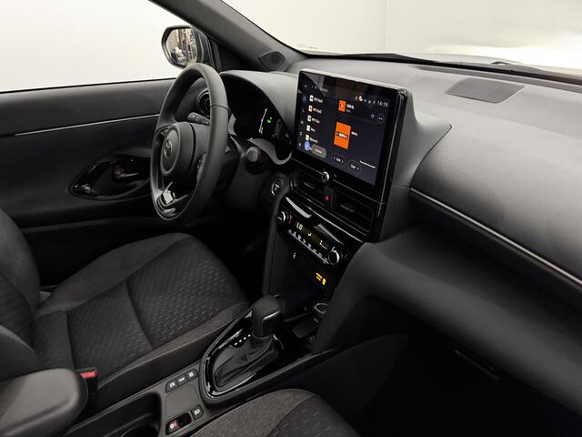 Toyota YARIS Cross 1.5 Hybrid 115 First edition winterpack Clima, Apple carplay, Camera, Keyless start, Stoelverwarming, Cruise control adaptief, 5 jaar garantie