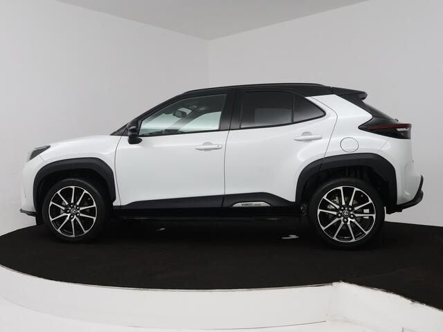 Toyota YARIS Cross 1.5 Hybrid GR Sport | Navigatie | PDC V+A |