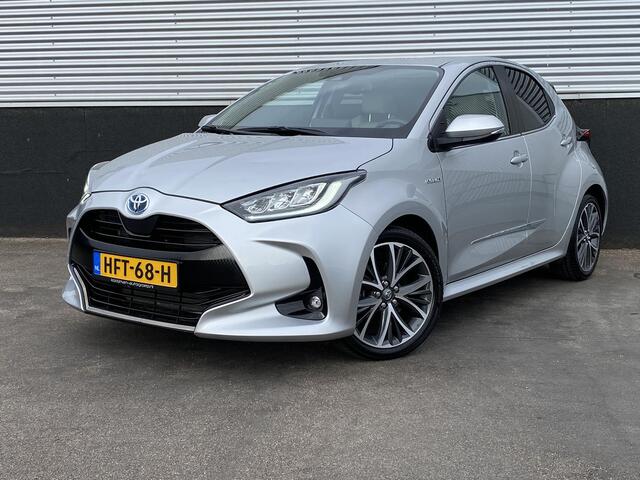 Toyota YARIS 1.5 Hybrid Launch Edition Lederen bekleding, Dodehoekdetectie, HUD, navigatie Apple Carplay/Android Auto, achteruitrij camera, keyless, stoelverwarming, cruise control adaptief