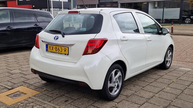 Toyota YARIS 1.5 Hybrid Trend