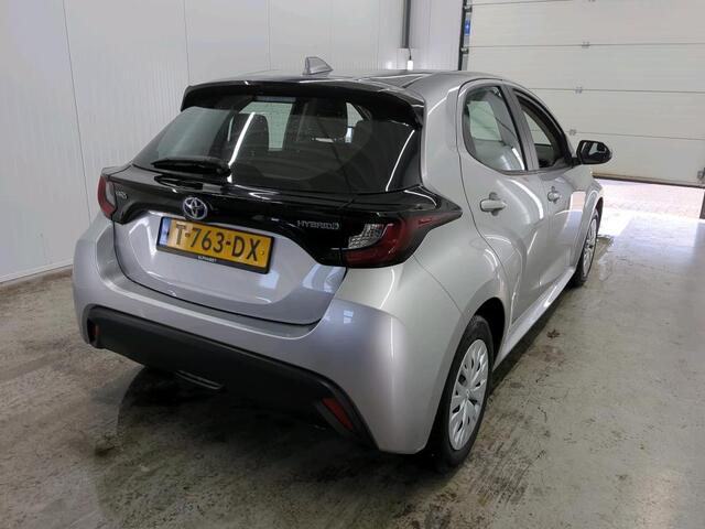 Toyota YARIS 1.5 Hybrid Active, 1e Eig! Camera! Carplay! VERWACHT!