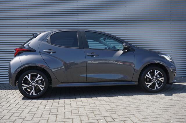 Toyota YARIS Hyb. 115PK Dynamic AUTOMAAT ADAPTIVE | CAMERA | CARPLAY | NIEUW!