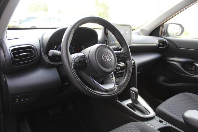 Toyota YARIS Cross 1.5 Hybrid Active Plus | Rijklaar | Dodehoek | PDC | Apple/Android | Clima | Stoel/stuur-verwarming | Camera | Cruise