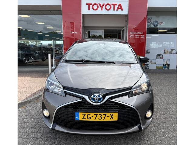 Toyota YARIS 1.5 Hybrid Dynamic Bi-tone | Leer | Panoramadak | achteruitrijca