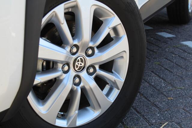 Toyota YARIS Cross 1.5 Hybrid Dynamic Special | Rijklaar | Parelmoer | Head Up | Stoel-/Stuurverw. | Apple/Android | Navi | LED | El. Achterklep | Smartkey