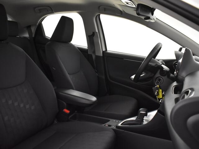 Toyota YARIS 1.5 Hybrid 115 Active | Facelitft | Trekhaak | LM Velgen | Carpl