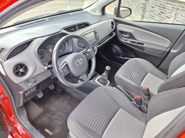 Toyota YARIS 1.5 VVT-i Aspiration | Climaat | Cruise | Trekhaak |