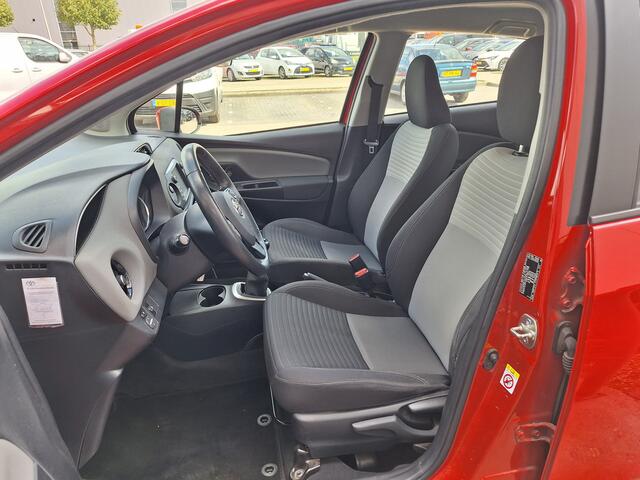 Toyota YARIS 1.5 VVT-i Aspiration | Climaat | Cruise | Trekhaak |