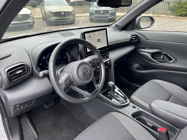 Toyota YARIS Cross 1.5 Hybrid 115 First Edition | Navigatie | Achteruitrijcamera | Stuurverwarming | Stoelverwarming
