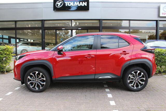 Toyota YARIS Cross 1.5 Hybrid Dynamic Plus | Rijklaar | Panoramadak | Head Up | El.achterklep | Stoel-/stuurverw. | Privacyglass | LED | Keyless | Apple/Android | Navi