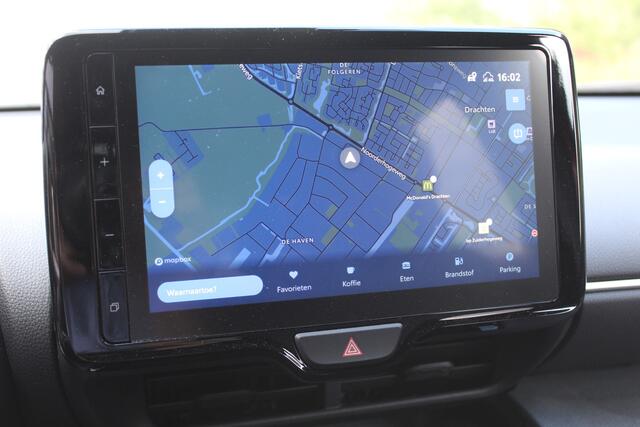 Toyota YARIS Cross 1.5 Hybrid Dynamic Plus | Rijklaar | Panoramadak | Head Up | El.achterklep | Stoel-/stuurverw. | Privacyglass | LED | Keyless | Apple/Android | Navi