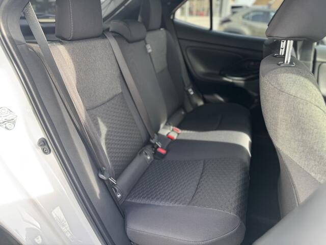 Toyota YARIS Cross 1.5 Hybrid 130 Dynamic Apple/Android, Key-less, Camera , All-in Rijklaarprijs