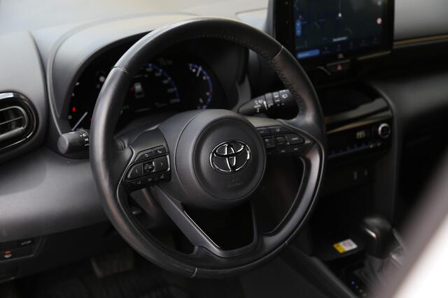 Toyota YARIS Cross 1.5 Hybrid Adventure Bi-Tone Navi JBL LED Camera ACC