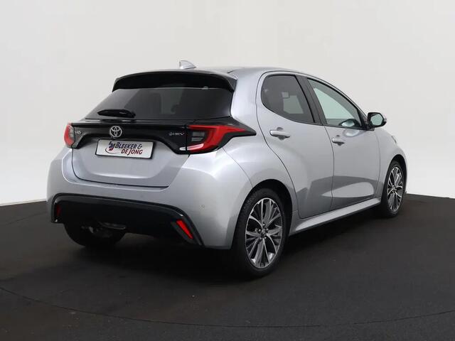 Toyota YARIS 1.5 Hybrid 130 Launch Edition Executive Pano 11-2024 16.675 KM