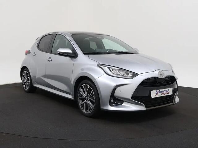 Toyota YARIS 1.5 Hybrid 130 Launch Edition Executive Pano 11-2024 16.675 KM