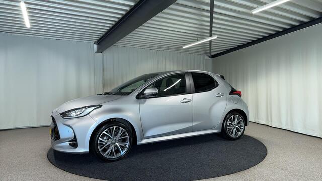 Toyota YARIS 1.5 Hybrid 130 Executive Automaat | Navi | CarPlay | Stuur&Stoelverwarming