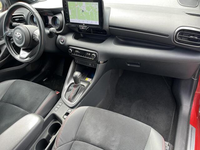 Toyota YARIS 1.5 Hybrid GR Sport | JBL Audio | Navigatie | Dode hoek waarschuwing | Stoelverwarming |