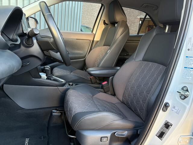 Toyota YARIS Cross 1.5 Hybrid Executive Bi-Tone | Head Up | BSM | Camera | Navi | Stoelverw. | Keyless | Prijs Rijklaar!!