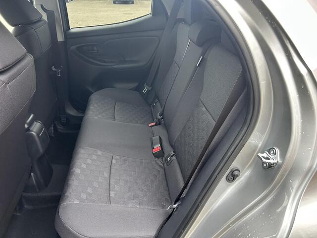 Toyota YARIS 1.5 Hybrid 115 Dynamic | Comfort pack | Blindspot | Sensoren