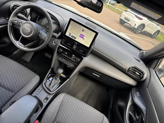 Toyota YARIS Cross 1.5 Hybrid 130 Dynamic Comfort Pack | 06-10141018 Voor meer informatie