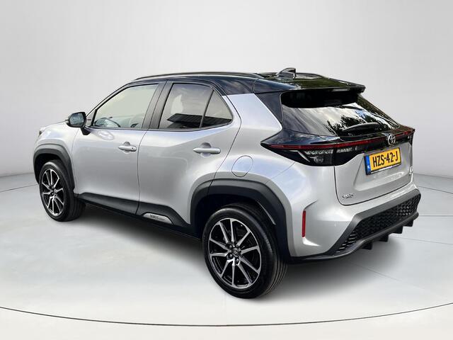 Toyota YARIS Cross 1.5 Hybrid GR Sport | Navigatiesysteem | Stoel- en stuurwielverwarming | PDC