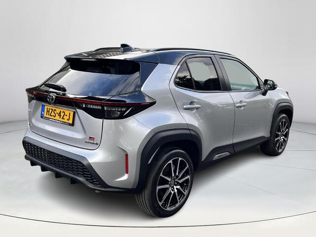 Toyota YARIS Cross 1.5 Hybrid GR Sport | Navigatiesysteem | Stoel- en stuurwielverwarming | PDC