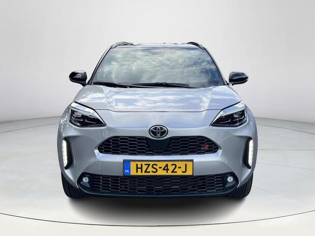 Toyota YARIS Cross 1.5 Hybrid GR Sport | Navigatiesysteem | Stoel- en stuurwielverwarming | PDC