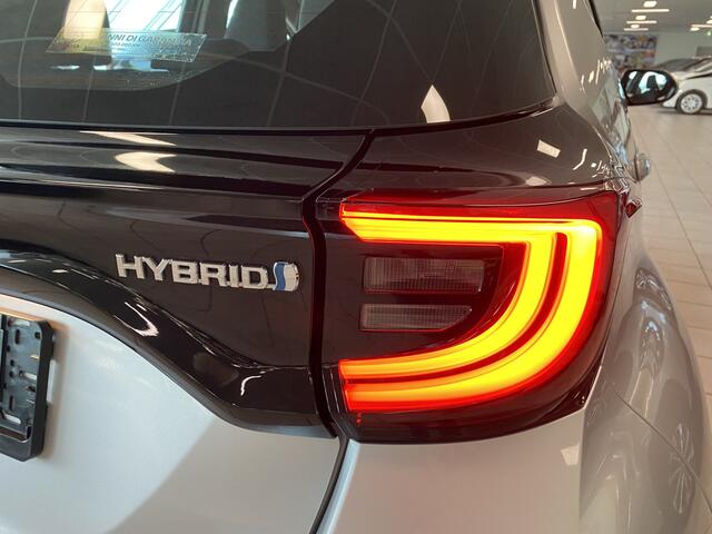 Toyota YARIS 1.5 Hybrid 115 Dynamic Edition