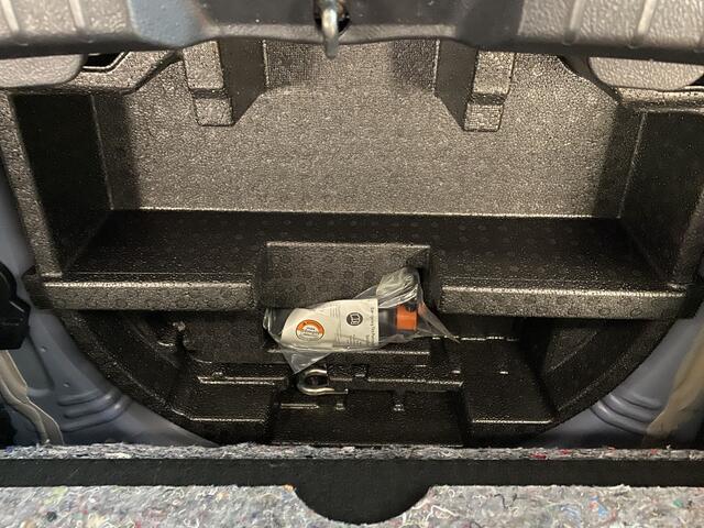 Toyota YARIS 1.5 Hybrid Bi-Tone Edition