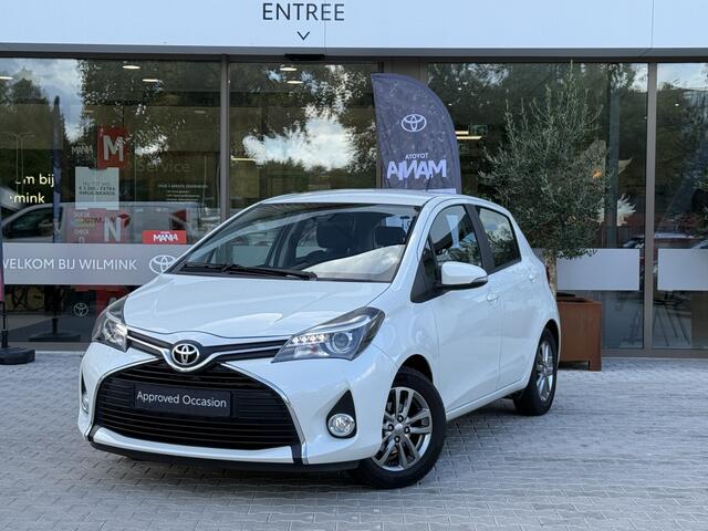 Toyota YARIS 1.3 VVT-i | Navigatie | Trekhaak | Metallic lak