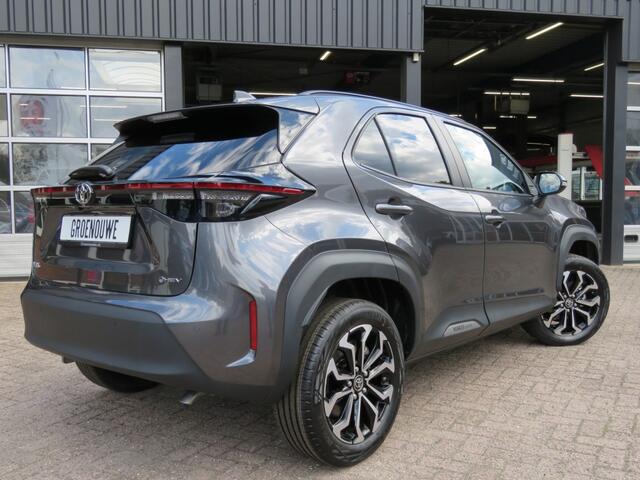 Toyota YARIS 1.5 130pk Aut.Hybrid Dynamic / Stoel en stuurverw. / Camera / Carplay-android auto / FABRIEKS garantie