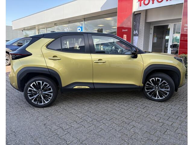 Toyota YARIS Yaris Cross 1.5 115 Hybrid Executive | Panoramadak | HUD |