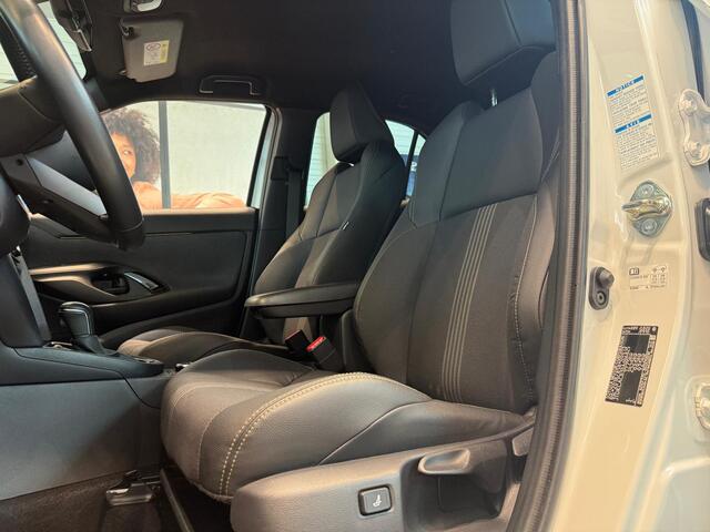 Toyota YARIS Cross 1.5 Hybrid AWD Adventure Limited | 18 inch LM velgen | Apple Carplay | Pearl White