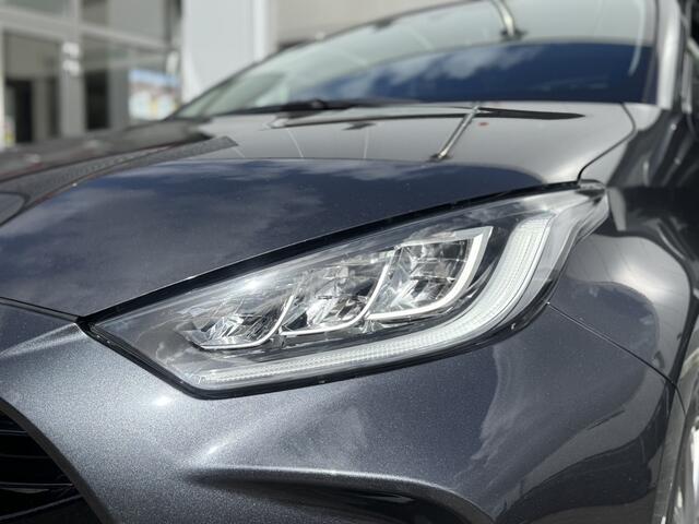 Toyota YARIS 1.5 VVT-i Dynamic Head-up display, Apple/Android, Camera, Voorstoelen verwarmd , All-in Rijklaarprijs