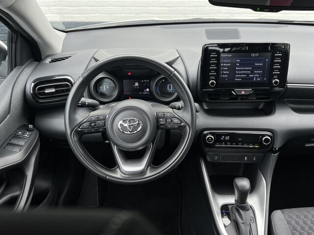 Toyota YARIS 1.5 Hybrid Team D | Navi | Carplay | Keyless | Camera