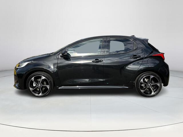 Toyota YARIS 1.5 Hybrid 130 Executive | Night sky black metallic | Demonstratie auto |