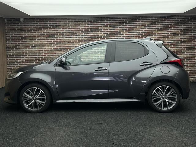 Toyota YARIS 1.5 Hybrid 130 Executive Camera StoelVrwm StuurVrwm NAP