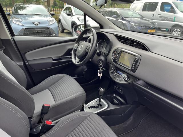 Toyota YARIS 1.5 Hybrid Aspiration | Automaat | Navigatie| Dealer onderhouden|