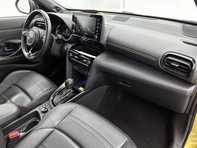 Toyota YARIS Cross 1.5 Hybrid AWD Launch Edition | Navigatie | Panoramadak | 360 Camera | Elektrische Achterklep | JBL | Trekhaak |
